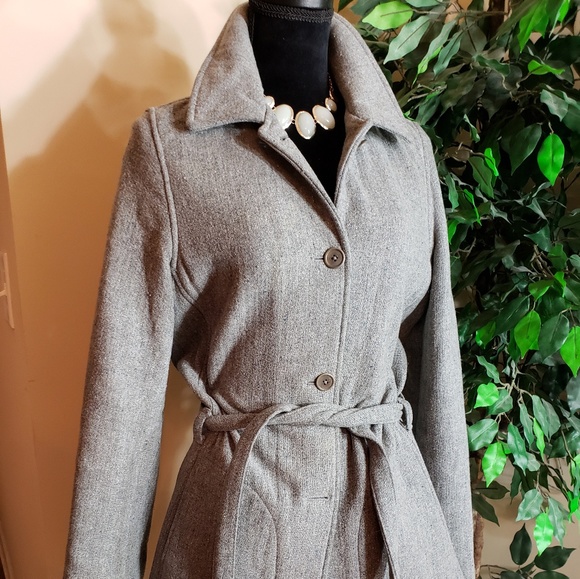 Abercrombie & Fitch Jackets & Blazers - 3/4 length Abercrombie & Fitch coat